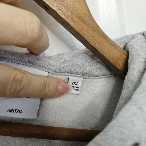Aritzia Cozy Sweatfleece Boyfriend Fit Boxy Zip Hoodie Crop 2XS XXS - Picture 8 of 8